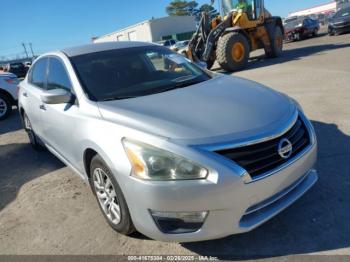  Salvage Nissan Altima