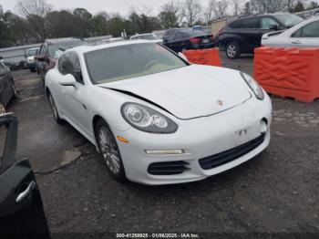  Salvage Porsche Panamera