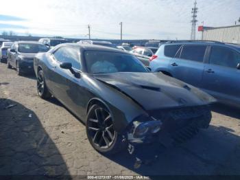  Salvage Dodge Challenger