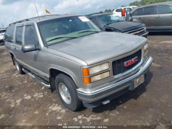  Salvage GMC Suburban 1500