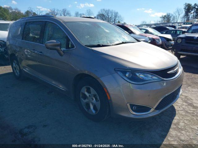  Salvage Chrysler Pacifica