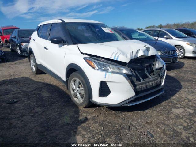  Salvage Nissan Kicks