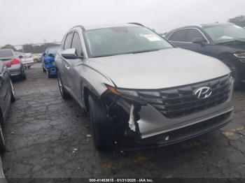  Salvage Hyundai TUCSON