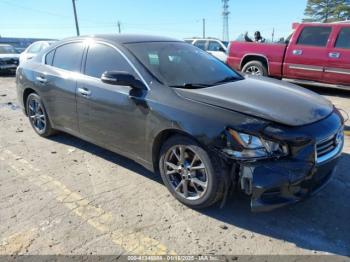  Salvage Nissan Maxima