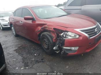  Salvage Nissan Altima