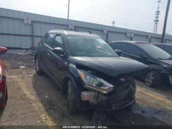  Salvage Nissan Kicks