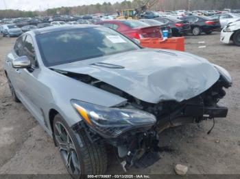  Salvage Kia Stinger