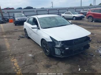  Salvage Hyundai ELANTRA
