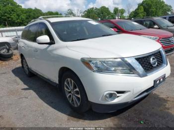  Salvage Nissan Pathfinder