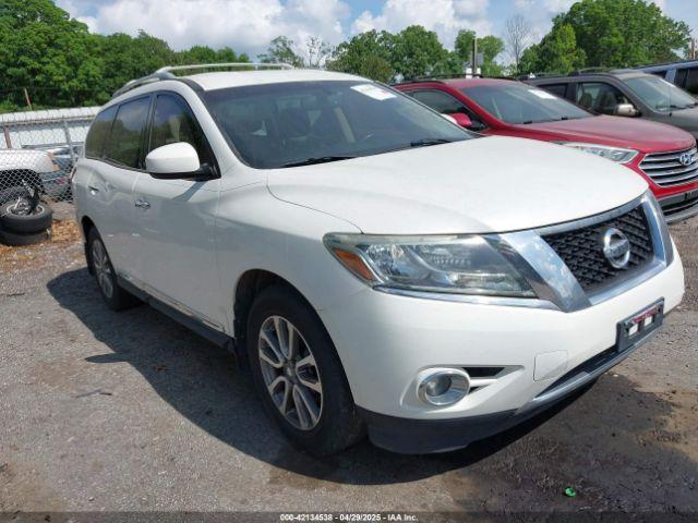  Salvage Nissan Pathfinder