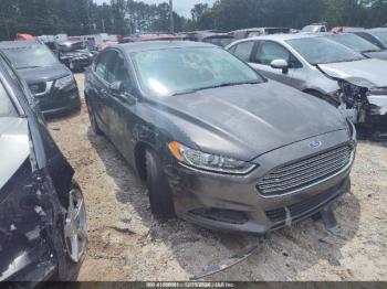  Salvage Ford Fusion