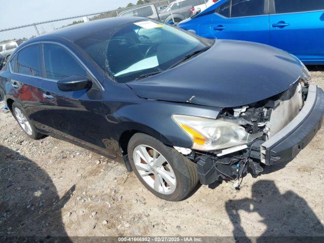 Salvage Nissan Altima