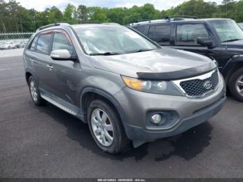  Salvage Kia Sorento