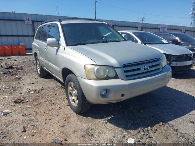 Salvage Toyota Highlander