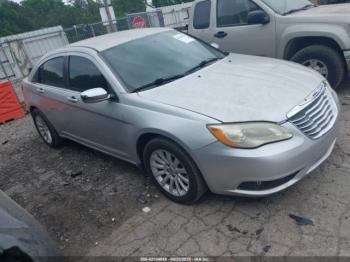  Salvage Chrysler 200