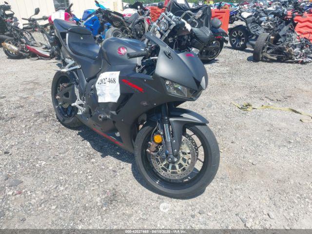  Salvage Honda Cbr600