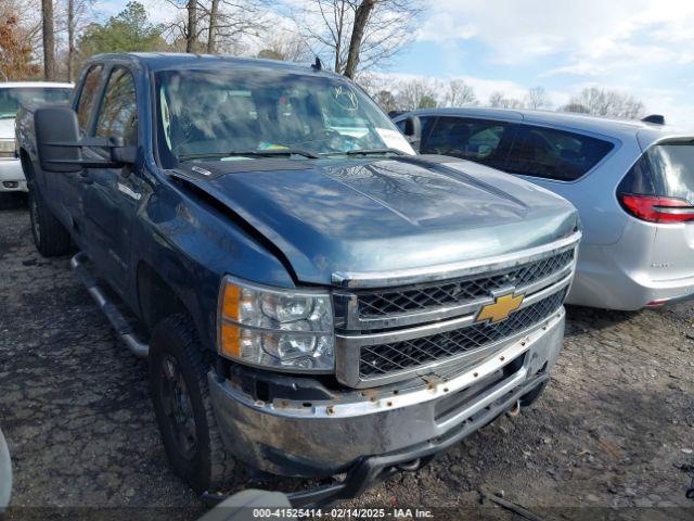  Salvage Chevrolet Silverado 2500
