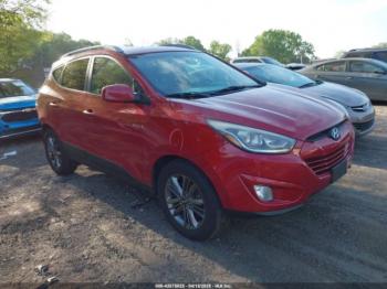  Salvage Hyundai TUCSON