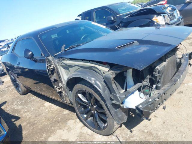  Salvage Dodge Challenger