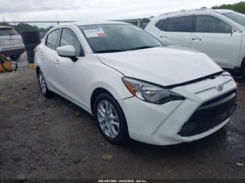  Salvage Toyota Yaris