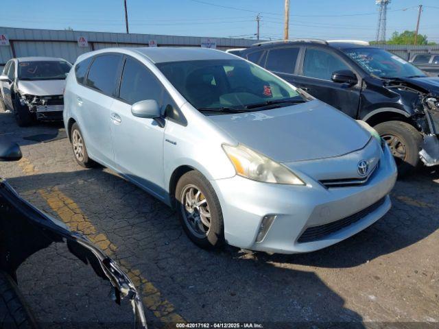  Salvage Toyota Prius v