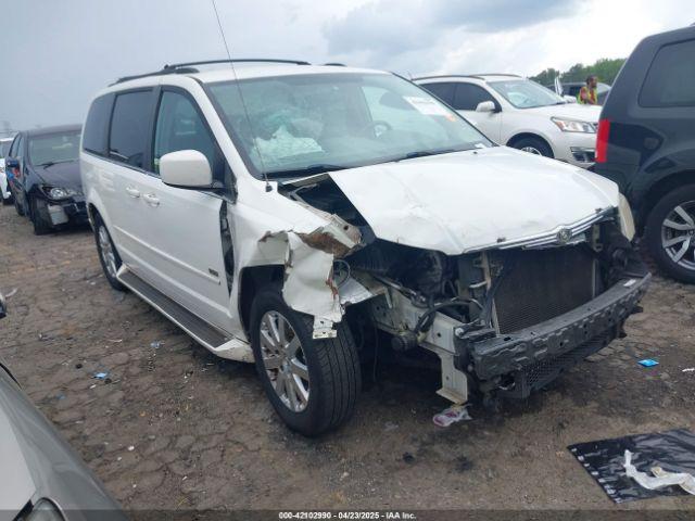  Salvage Chrysler Town & Country
