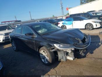  Salvage Chrysler 200