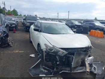  Salvage Nissan Maxima