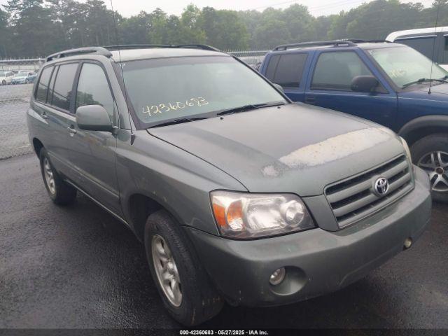  Salvage Toyota Highlander