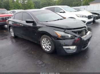  Salvage Nissan Altima