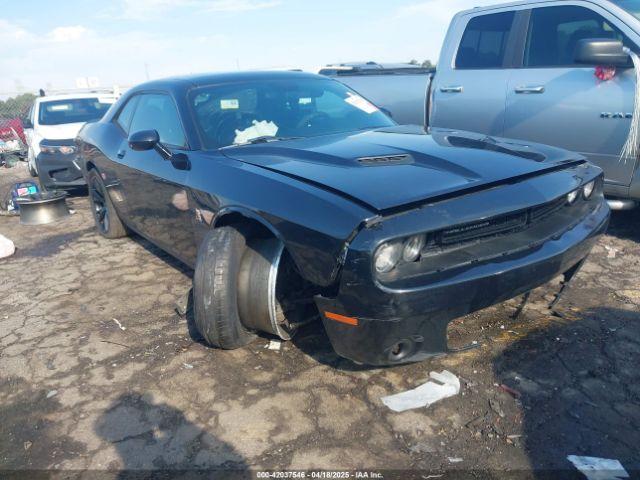  Salvage Dodge Challenger