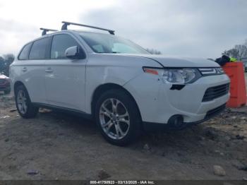  Salvage Mitsubishi Outlander
