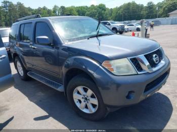  Salvage Nissan Pathfinder