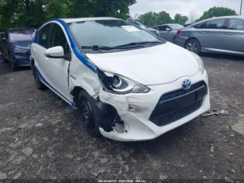  Salvage Toyota Prius c