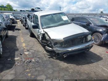  Salvage Toyota Tacoma