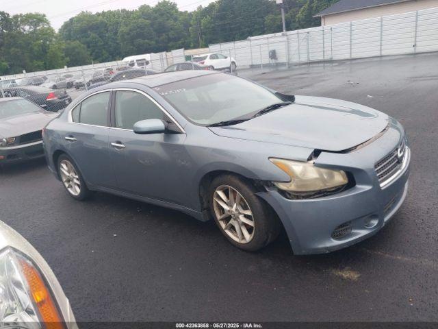  Salvage Nissan Maxima