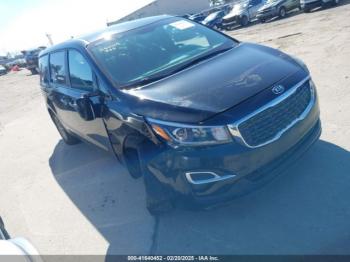  Salvage Kia Sedona
