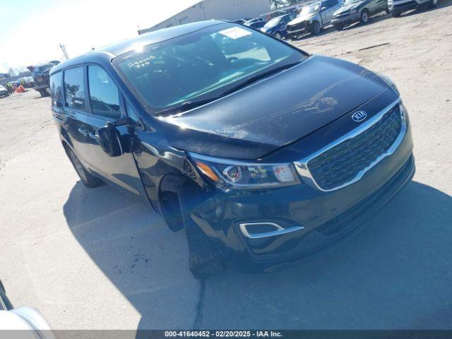  Salvage Kia Sedona