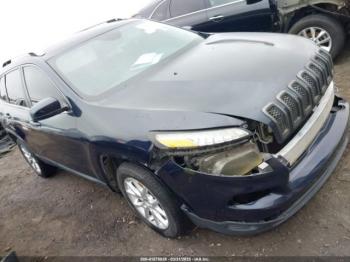  Salvage Jeep Cherokee