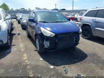 Salvage Hyundai TUCSON