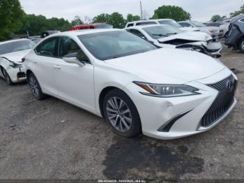  Salvage Lexus Es