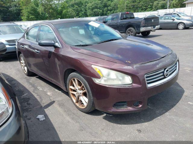  Salvage Nissan Maxima