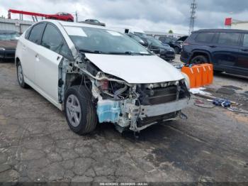  Salvage Toyota Prius