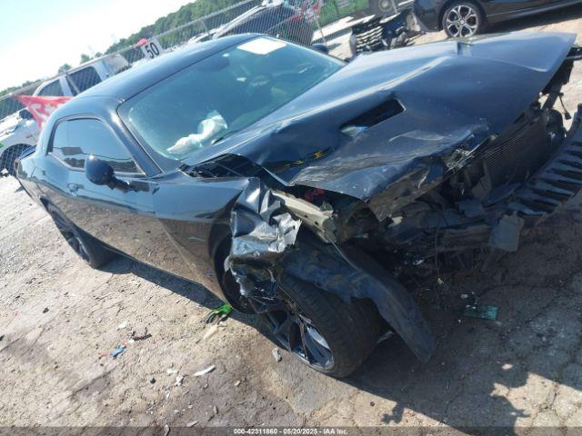  Salvage Dodge Challenger