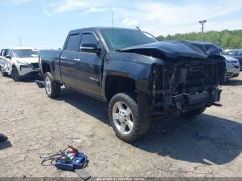  Salvage Chevrolet Silverado 2500