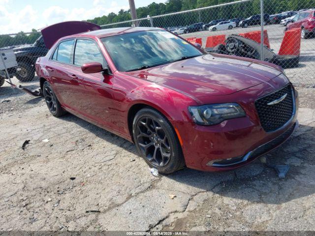  Salvage Chrysler 300