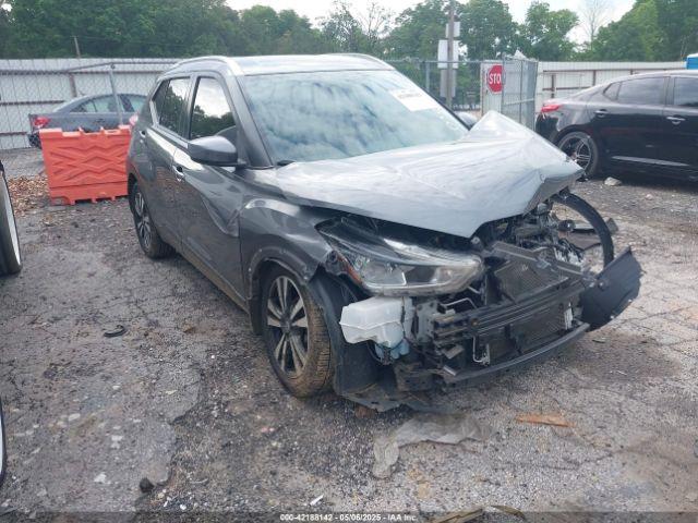  Salvage Nissan Kicks