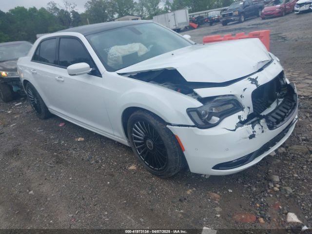  Salvage Chrysler 300