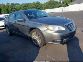  Salvage Chrysler 200