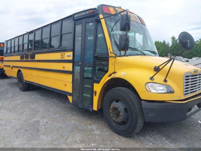  Salvage Freightliner Chassis